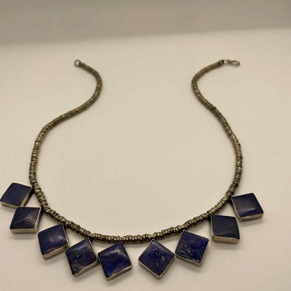 Vintage Looking Necklace - Picture 2 of 6